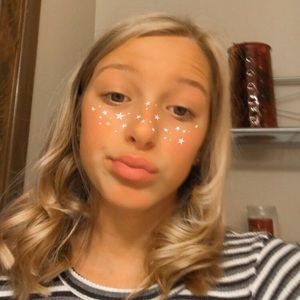 Meet your Posher, Addi